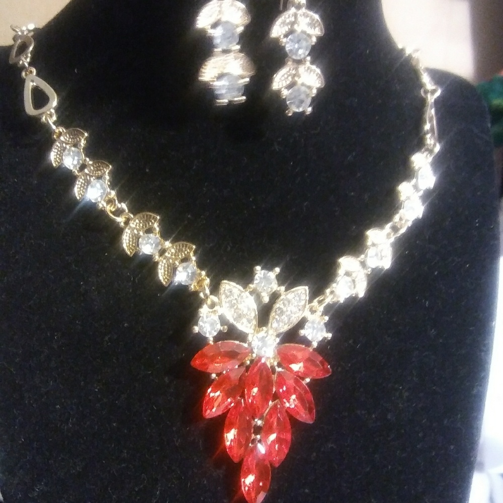 The Red Leaf Bundle - Picture 3 of 8